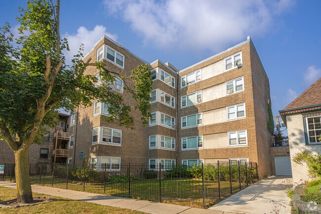 Building Photo - 7710 N Sheridan Rd Unit 102 Rental