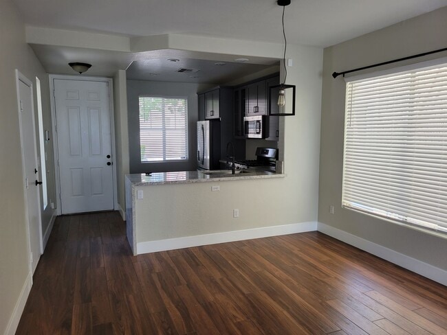 Photo - Beautiful SW home Annual Ridge