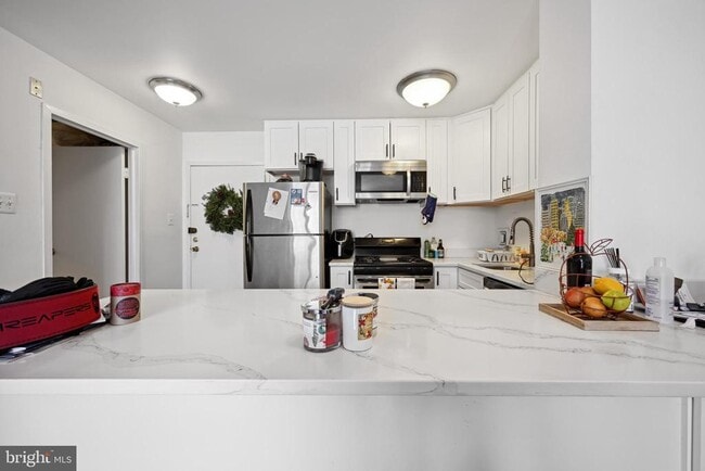 Photo - 950 25th St NW Unit 508N