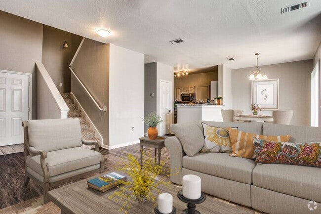 Building Photo - The Retreat Ft. Worth Rental
