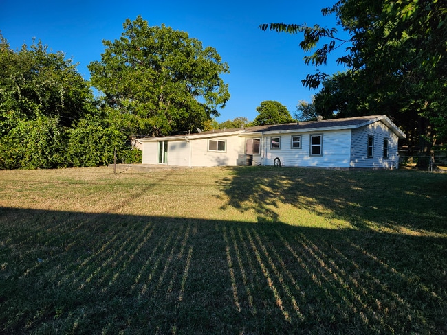 Photo - 1602 Ravenwood Dr