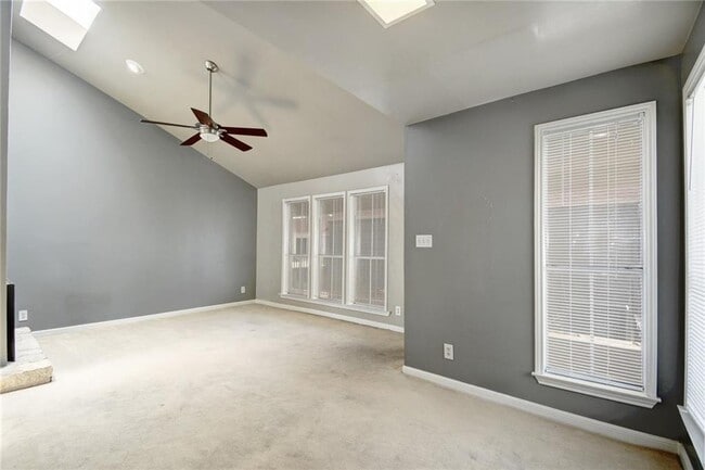 Photo - 2529 Rio Grande St Unit 30