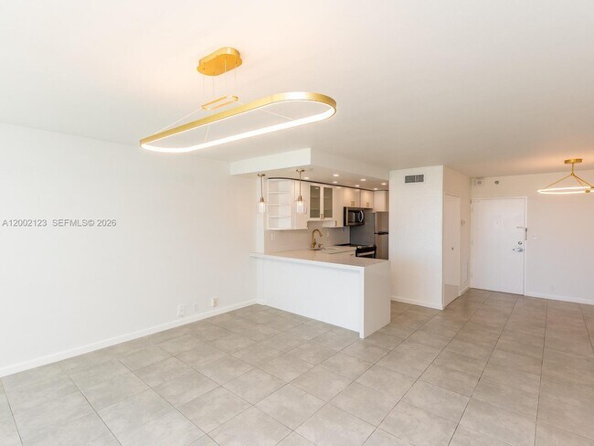 Photo - 1000 West Ave Unit 1432