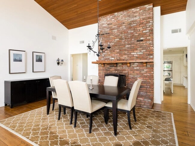 Photo - 4 Bed in Palos Verdes Estate • Valmonte Neighborhood