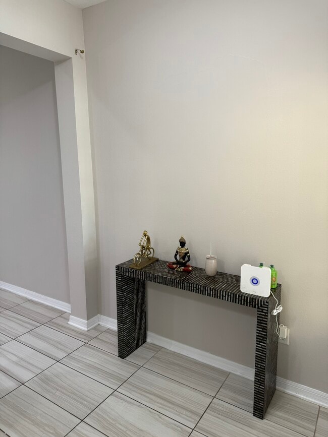 Photo - 30086 Southwell Ln