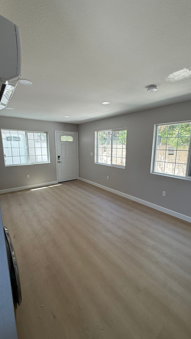 Photo - 17318 Napa Cir
