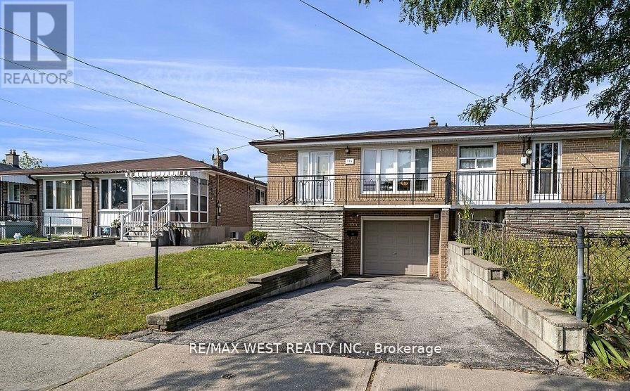 Photo - 136 Duncanwoods Dr