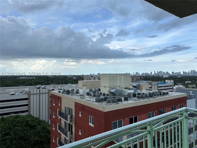 3500 Coral Wy Unit 1414