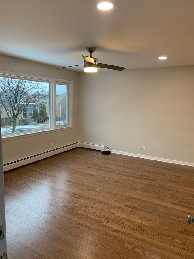 Photo - 5861 W Gunnison St Unidad 1