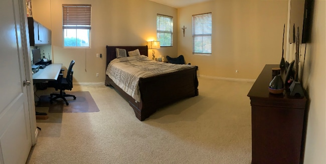 Photo - 17056 Itasca St