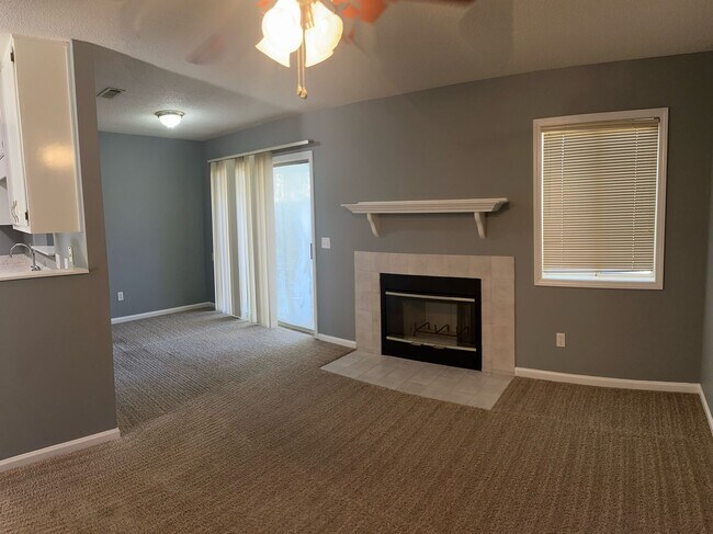 Photo - 316 Candlebrook Dr