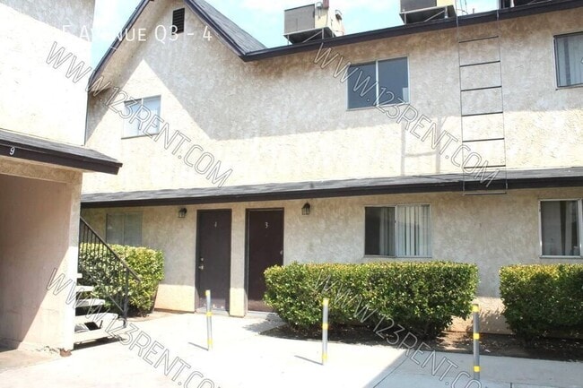 Photo - 504 E Ave Q3 Unit 4