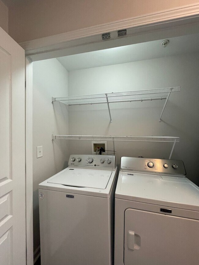 Photo - 01-204 Fishman Unit 01-204 - C