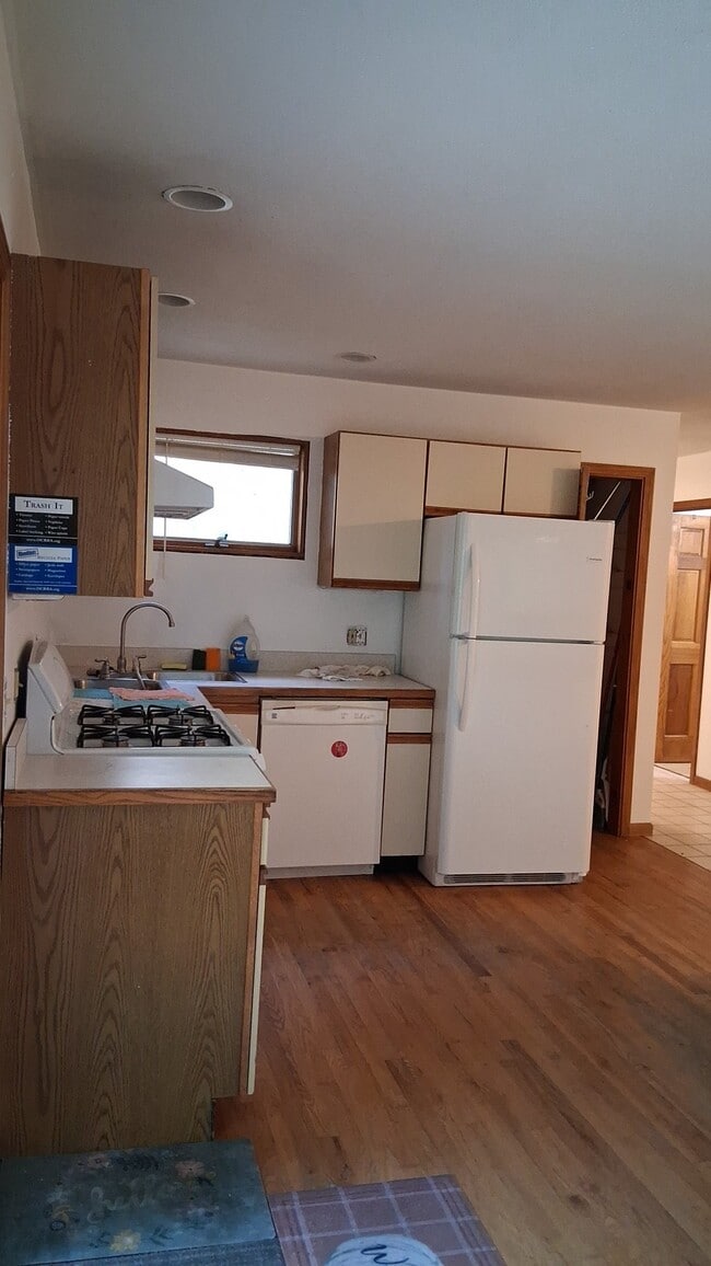 Photo - 1010 Carbon St Unit Rear