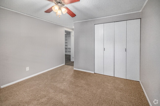2BR, 2BA -876SF-Bedroom