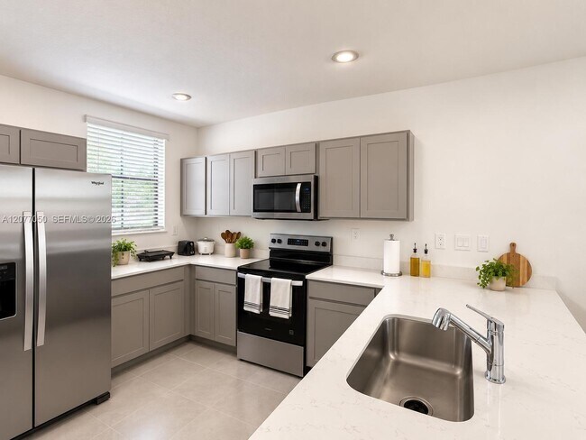 Photo - 1443 NE 3rd Ave