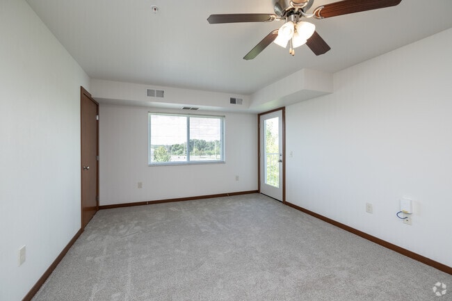 2BA, 1BA - 957SF - Living Room - Timberfield Apartments