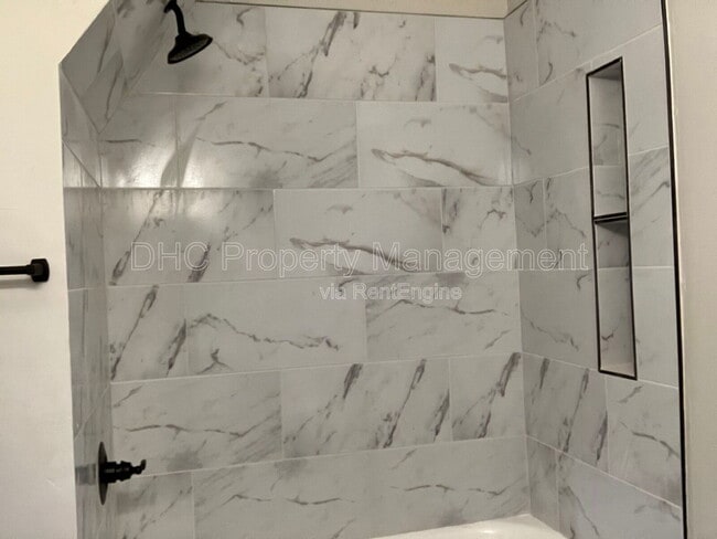 Photo - 2207 Bell St