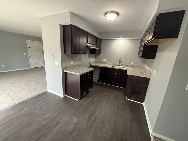 Building Photo - Thorncrest Unit 266-1