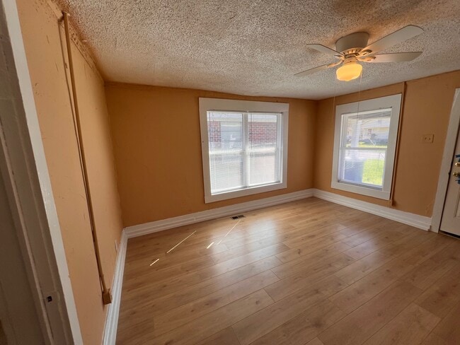 Photo - 711 36th Ave