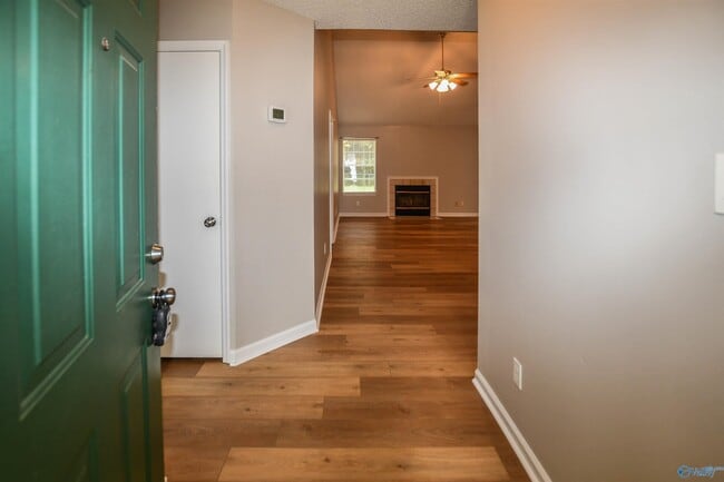 Photo - 108 Portal Ln