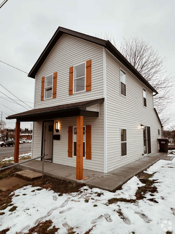 Building Photo - 115 High St Rental