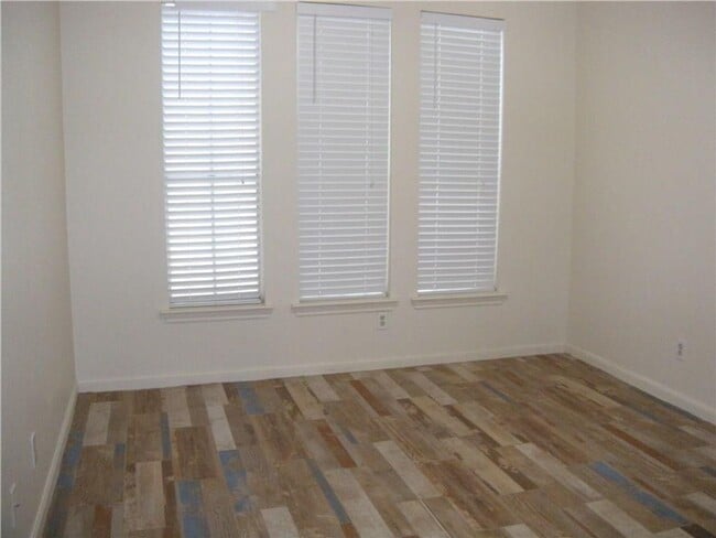 Photo - 2529 Rio Grande St