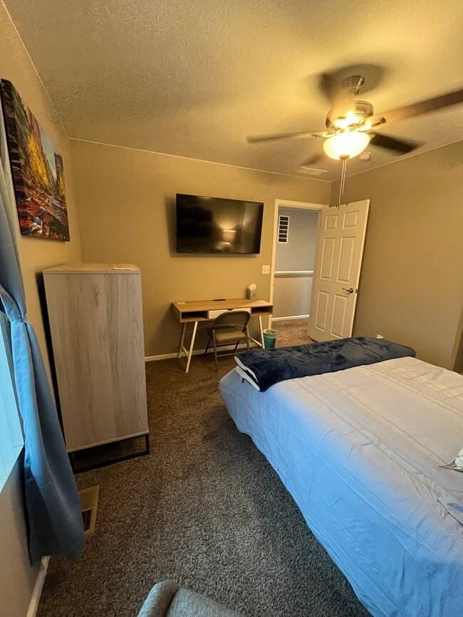Light Blue Room #3 - 19909 E 61st Dr