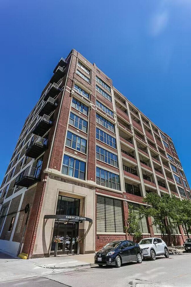 Building Photo - 320 E 21st St Unit 805 Rental