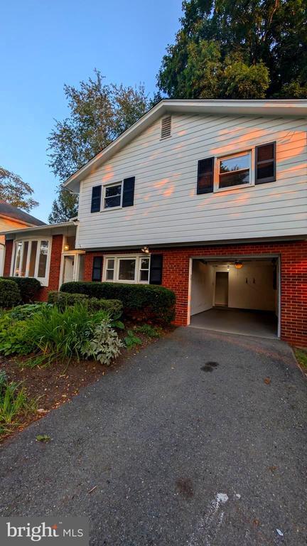 Photo - 5908 Greentree Rd