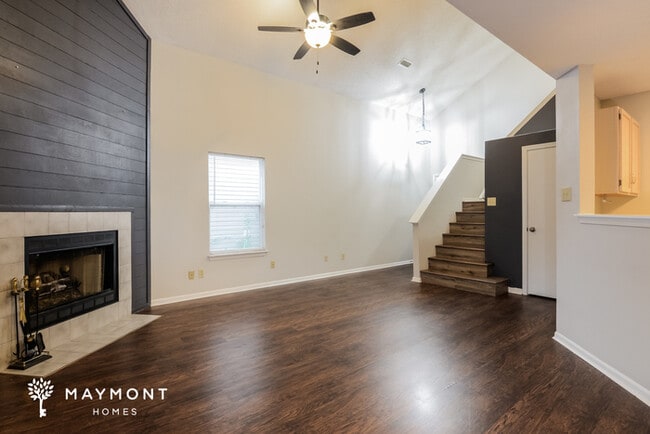 Photo - 6622 Kinnerton Dr