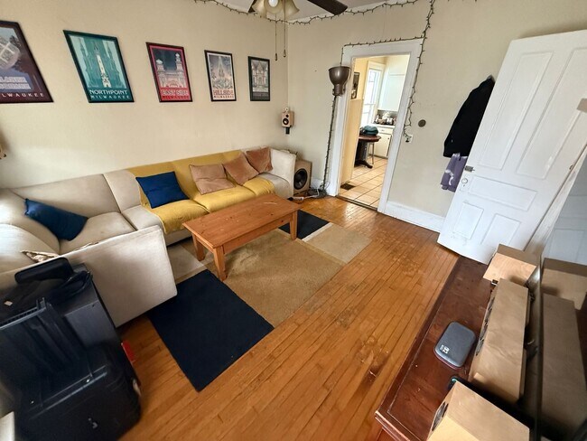 Photo - 2951-51A N Fratney St Unit Lower