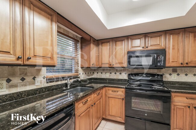 Photo - 3021 Dikewood Ct