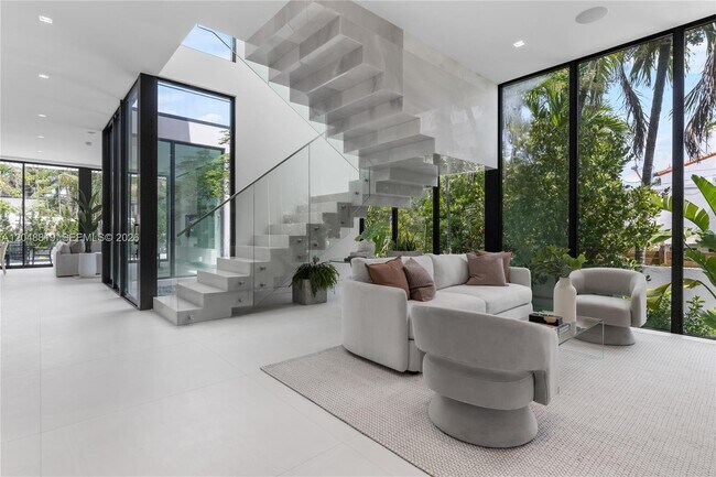Photo - 4504 Sheridan Ave