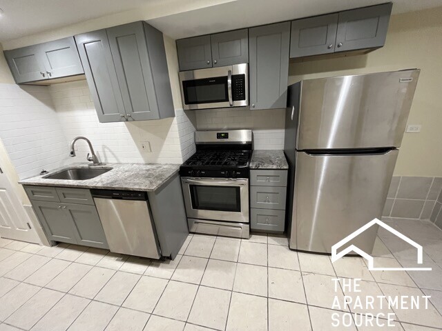 Building Photo - 2300 S Ridgeway Ave Unit 1N