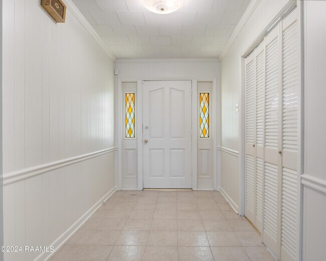 Photo - 512 Monarch Dr