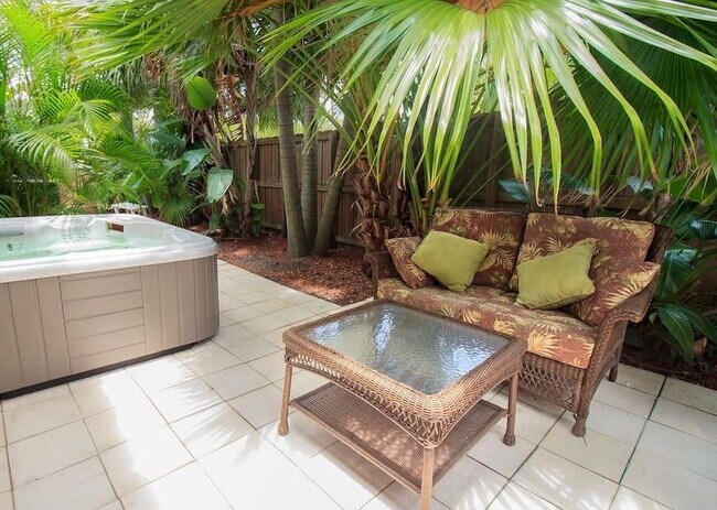 Photo - 433 SE 3rd Ter