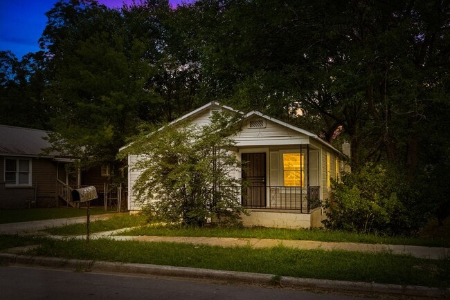 Charming 2 Bedroom, 2 Bathroom house - Charming 2 Bedroom, 2 Bathroom house