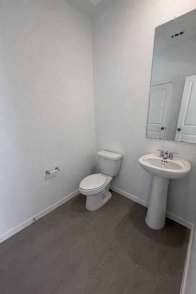 Photo - 2211 Salinas Dr