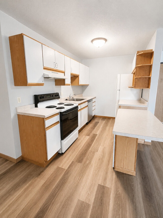 Photo - Murdock Apartments