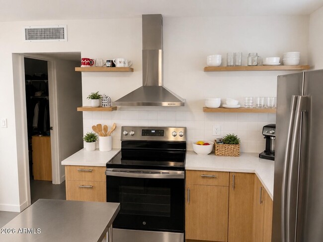 Photo - 2731 E Montecito Ave Unit 3