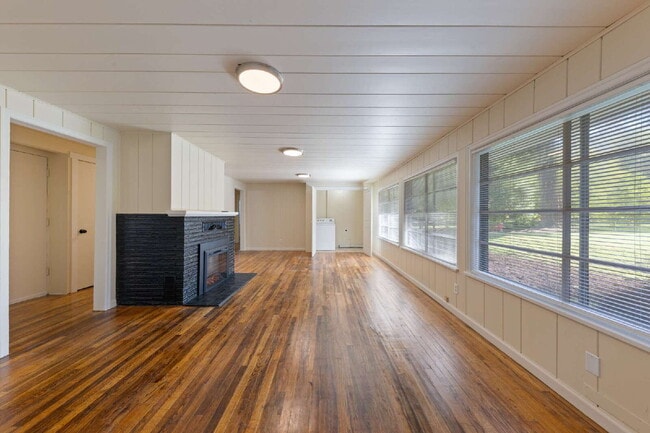 Photo - Updated 3 bedroom duplex Unit A