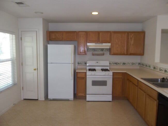 Photo - Bright and Inviting 3 Bedroom Home Near Everything Fort Collins Has to Offer