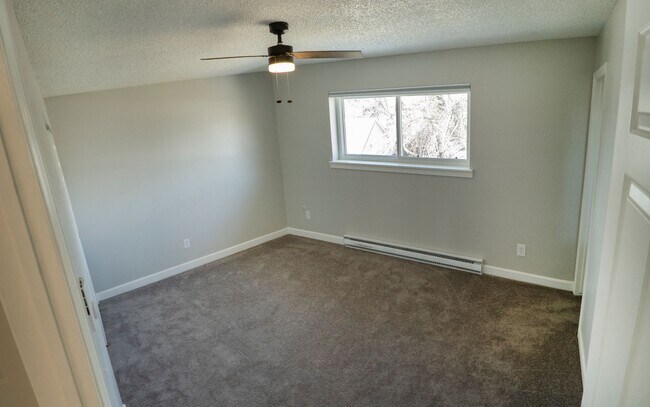 Photo - Beautifully Updated 4B/2B in Central Fort Collins! Quiet Neighborhood!
