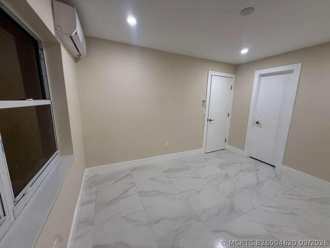 Photo - 3373 SW 7th St