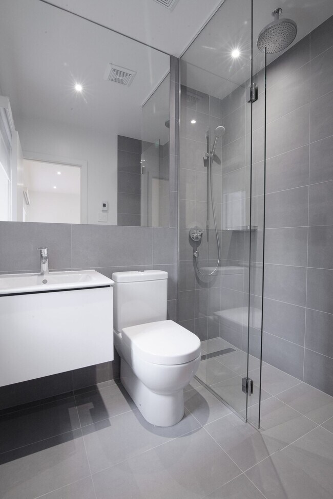 Photo - 3435 Rue Drummond Unité 0001A