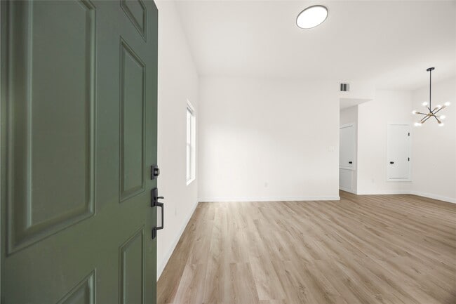 Building Photo - 9709 Pelsey St