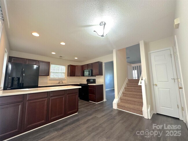 Photo - 3040 Caldwell Ridge Pkwy