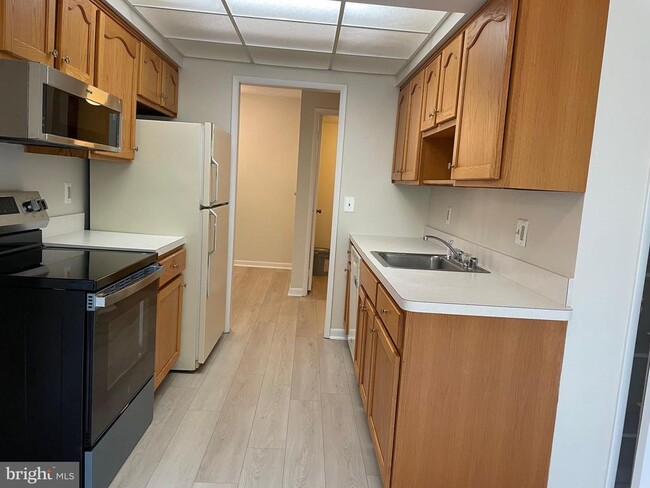 Photo - 15311 Beaverbrook Ct Unidad 90-2G