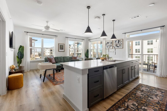 Photo - 1301 Leah Ave Unidad SI FL1-ID1499103P